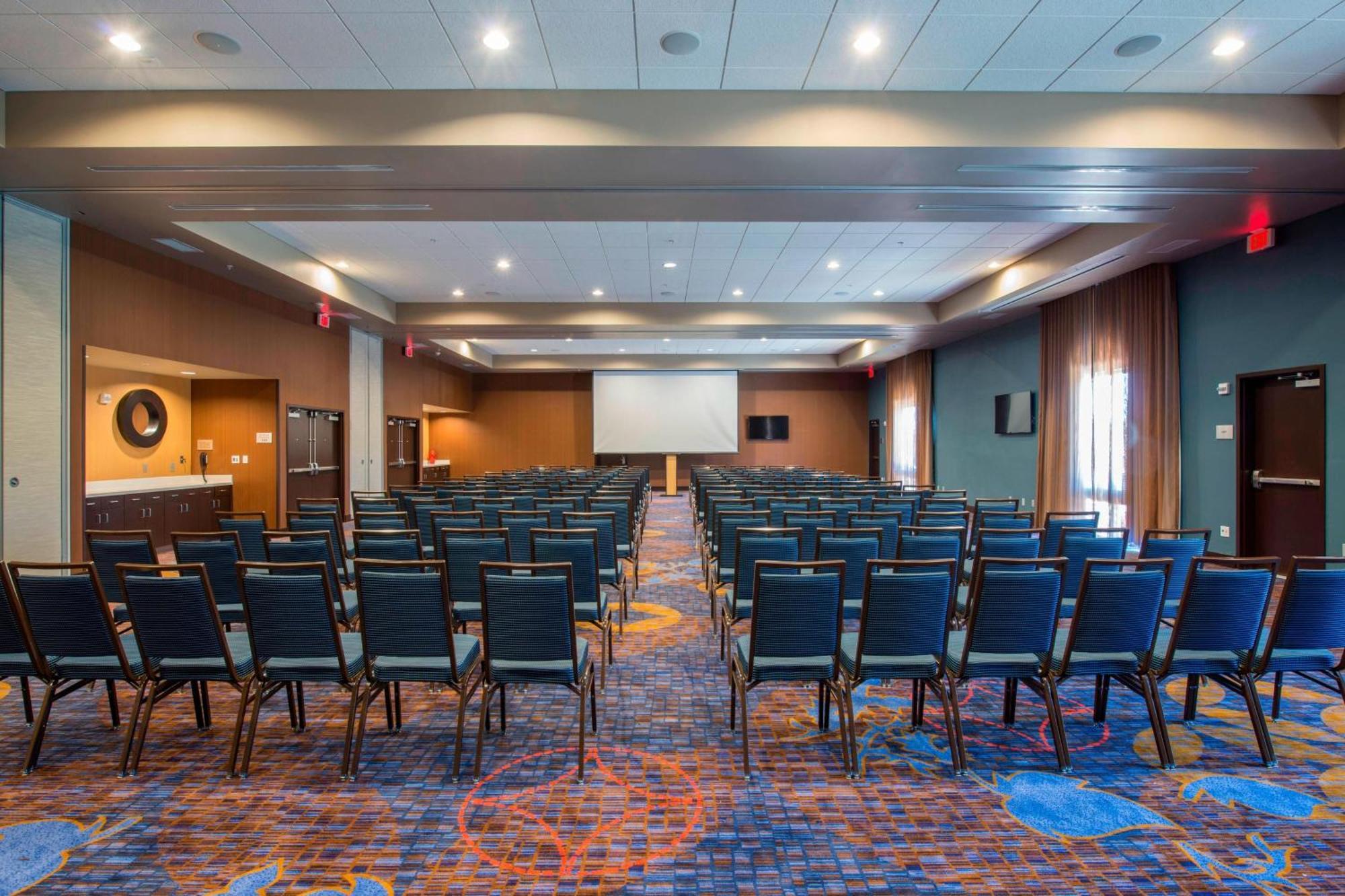 Courtyard By Marriott Columbus Exterior foto