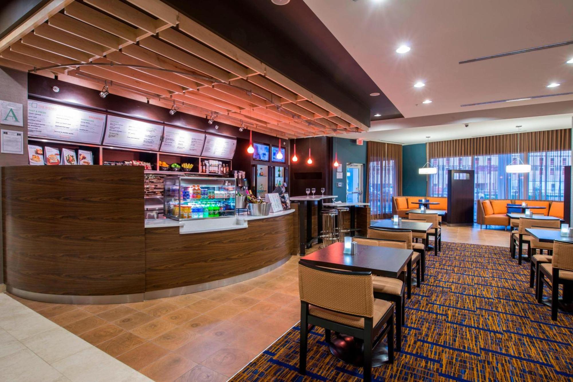 Courtyard By Marriott Columbus Exterior foto