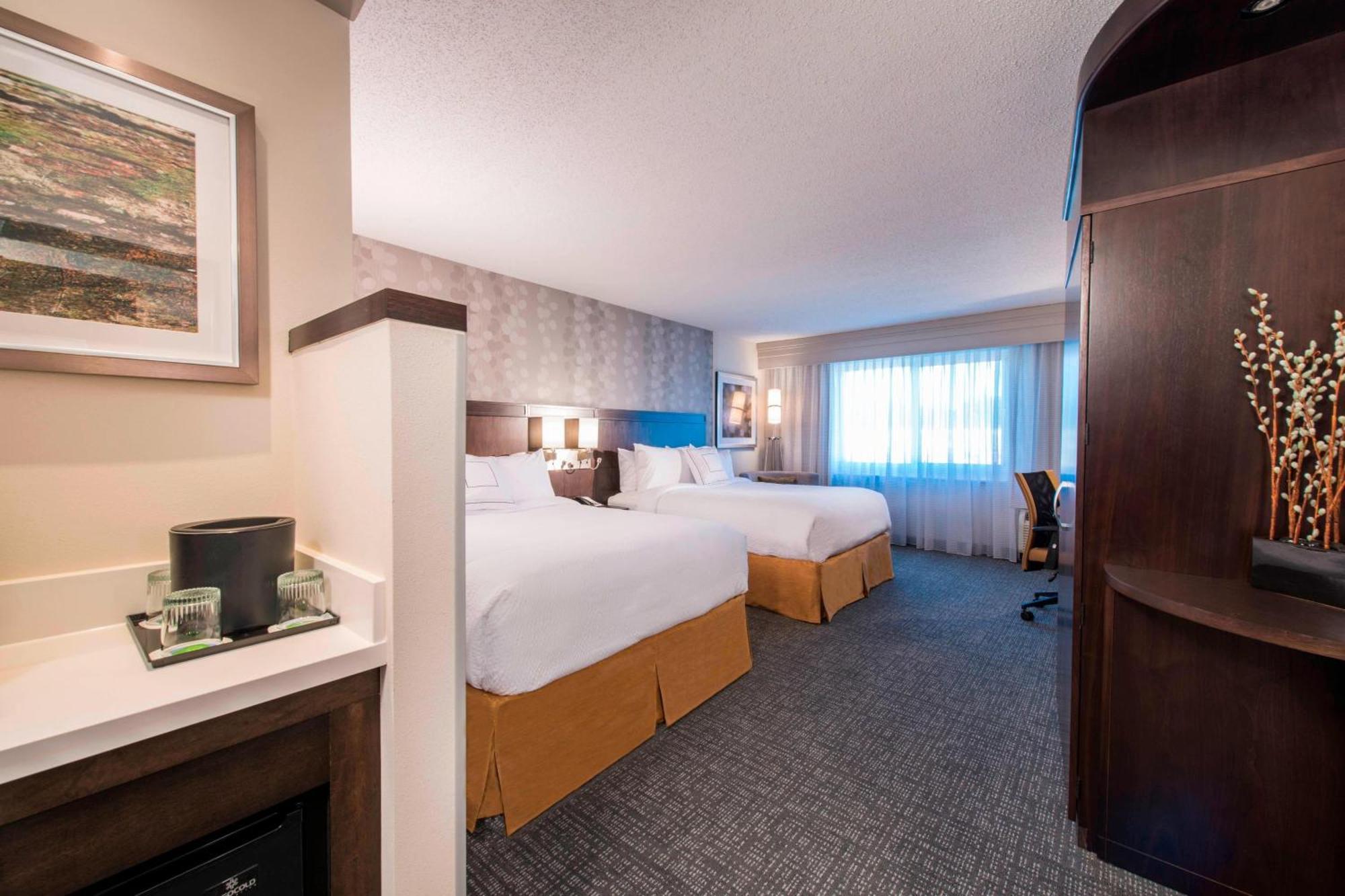Courtyard By Marriott Columbus Exterior foto